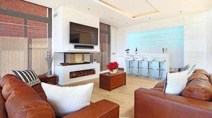 Modern Beach House With Pool & Jacuzzi