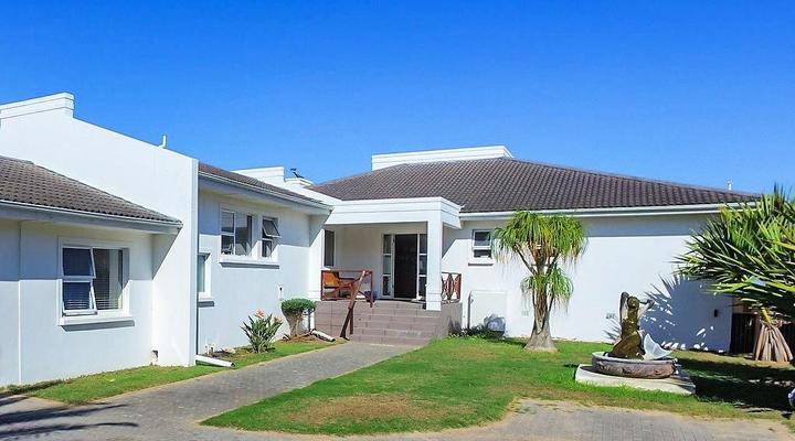 Beach Haven Kini Bay