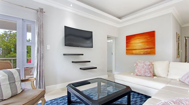 Kingfisher Apartment at Dolphin Crest Villa