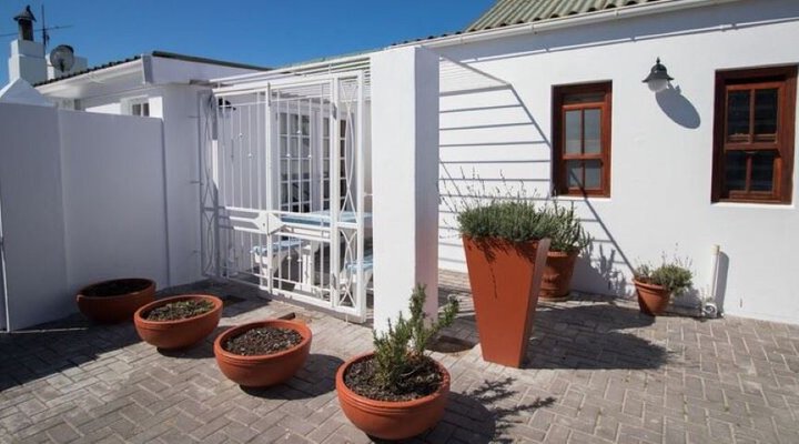 Mint Crash Pad