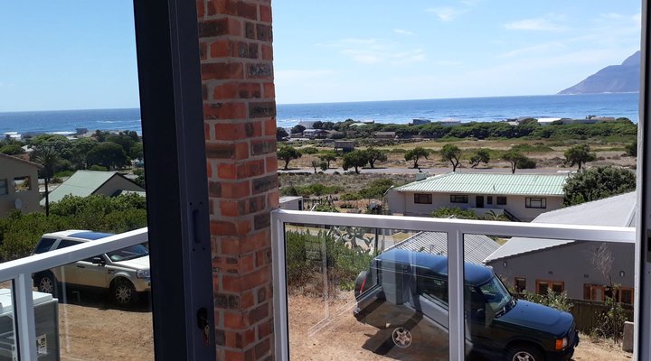 The White House @ Kommetjie