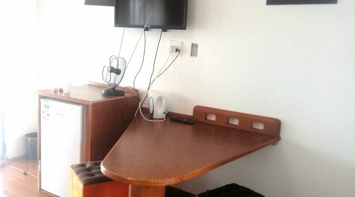 Chumluyatha Airport BnB 
