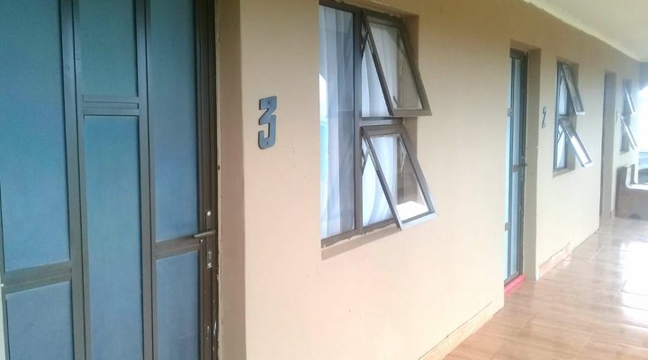 Chumluyatha Airport BnB 