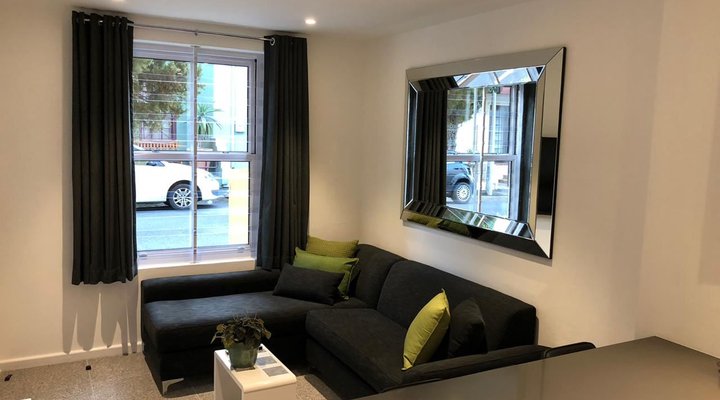 Loader Street Apartment