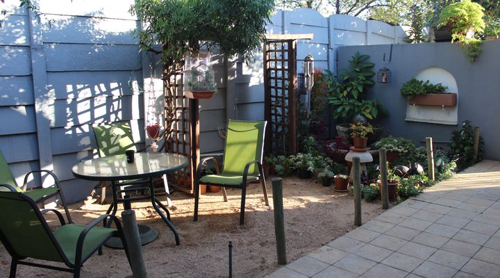 Ronnie's Place 