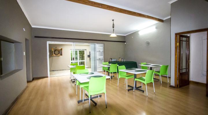 The Meadows Guest House 