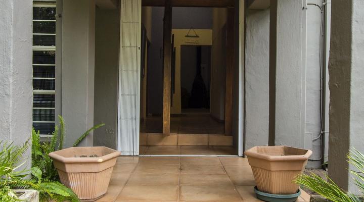 The Meadows Guest House 