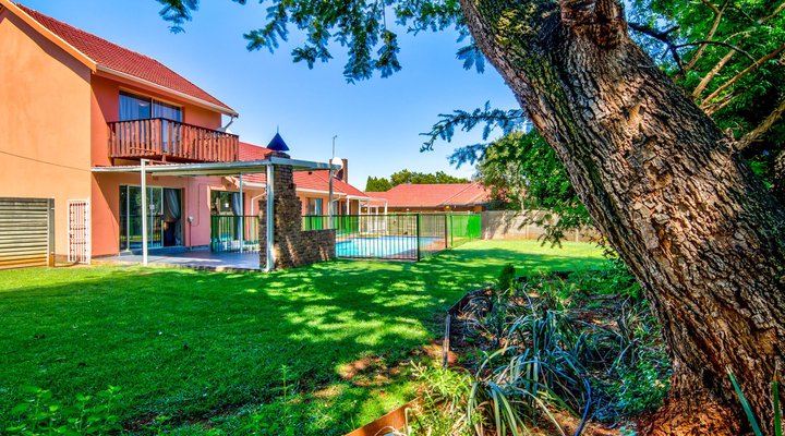 Grace Guesthouse and Tour