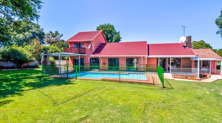 Grace Guesthouse and Tour