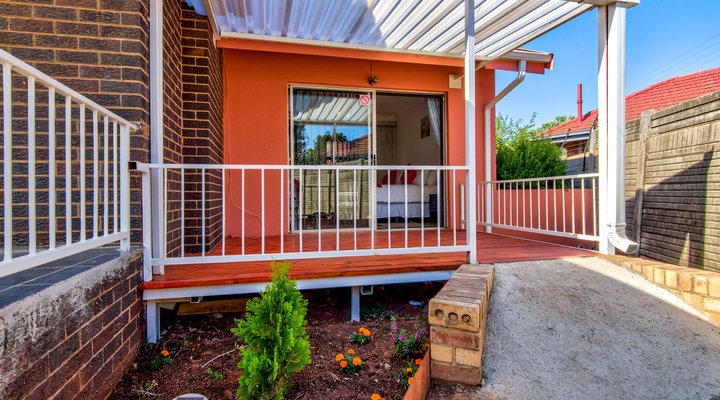 Grace Guesthouse and Tour