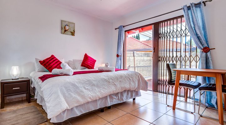 Grace Guesthouse and Tour