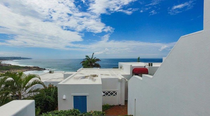 19 Santorini Beach Home
