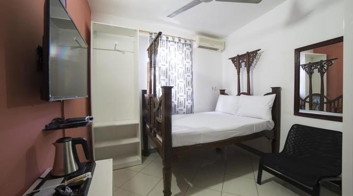 Gulf Global Bed & Breakfast