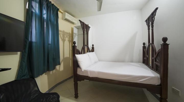 Gulf Global Bed & Breakfast