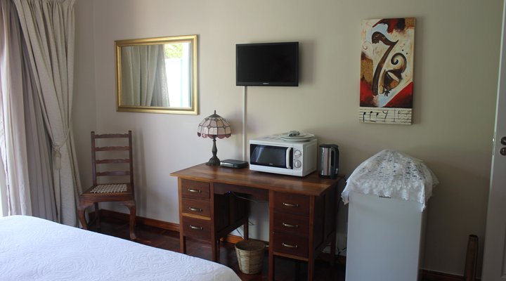 Traveller's Rest, Reebok