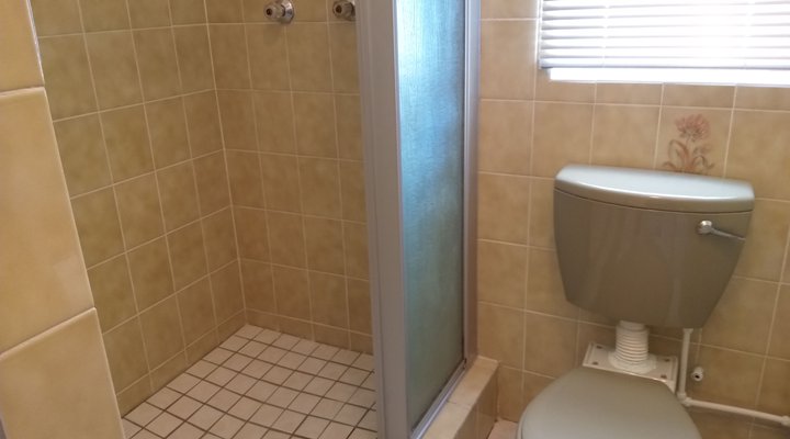 DJ'S B&B in Table View Cape Town