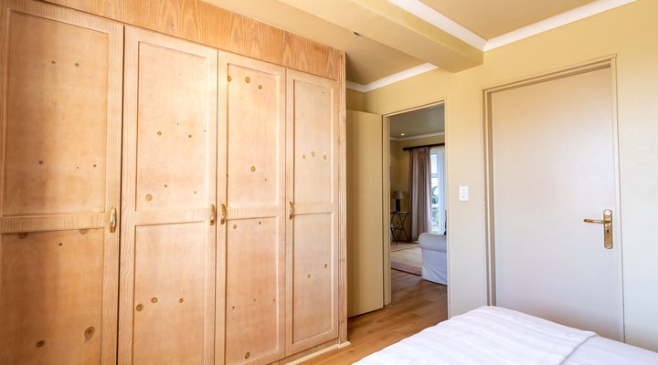 Small Bay Beach Suites