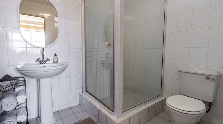 Small Bay Beach Suites