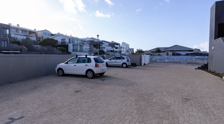 Small Bay Beach Suites