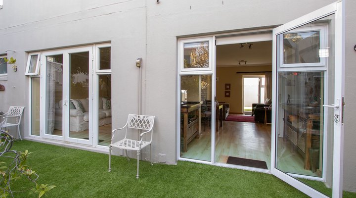 Small Bay Beach Suites