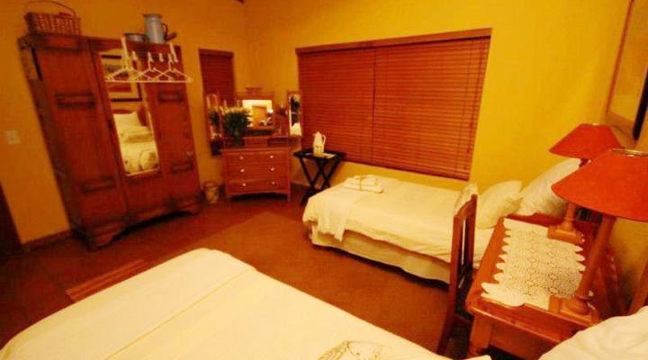 O Live Life Guest House - La Rochelle Farm