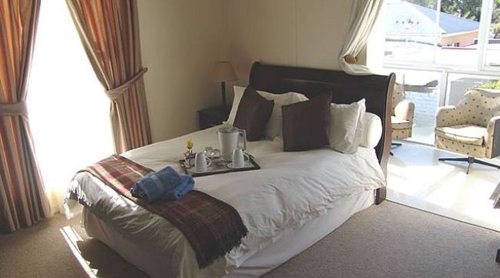 Suburban Lodge