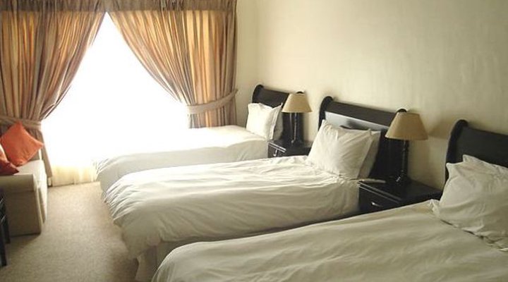 Suburban Lodge