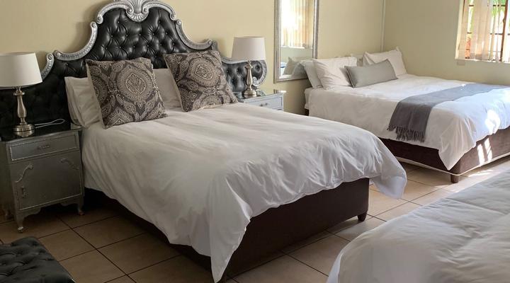 Villa de la Rosa Guest House Klerksdorp