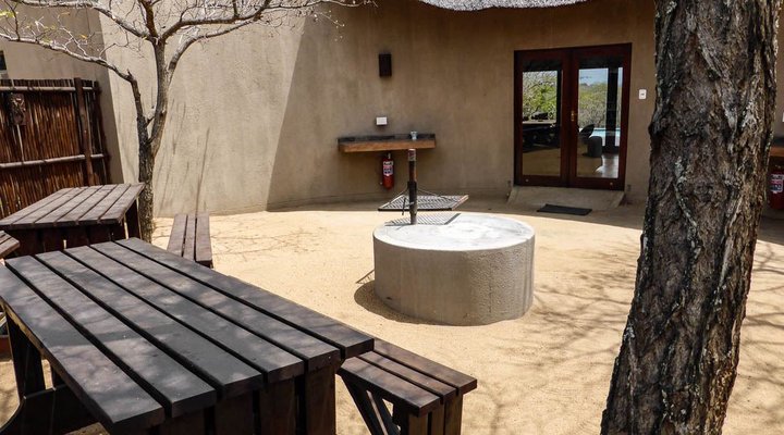 Bona Ntaba Tree House Lodge