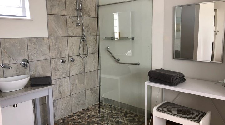 Esperance Farmstay - Vineyard House