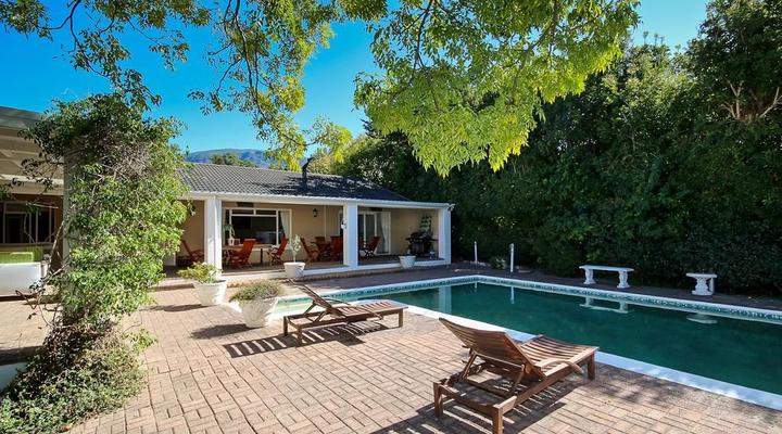 Constantia Retreat 