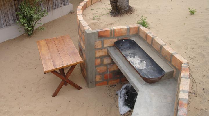 Nao Faz Mal - The Nut Hut