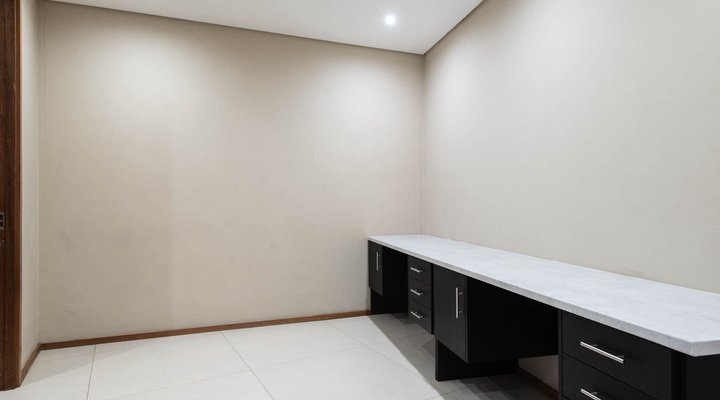 8 Zuleni Private Estate