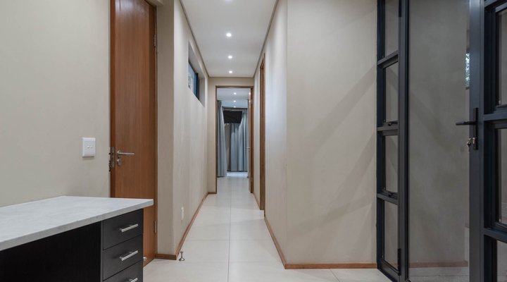 8 Zuleni Private Estate