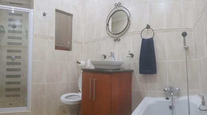 Pennington Villa # Little Paradise