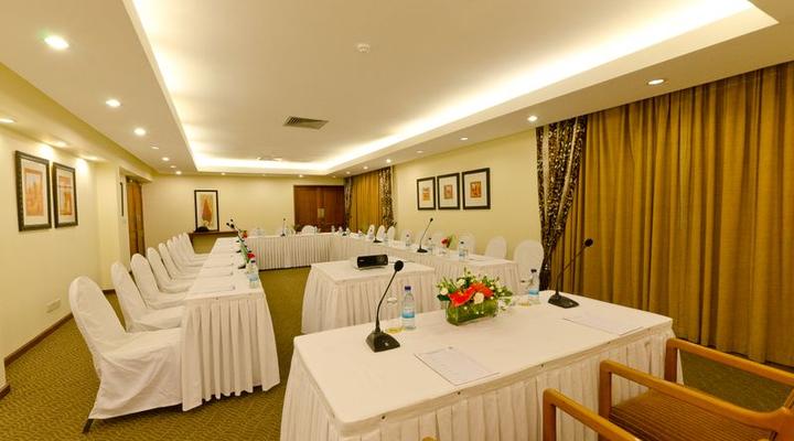 White Sands Hotel and Resort