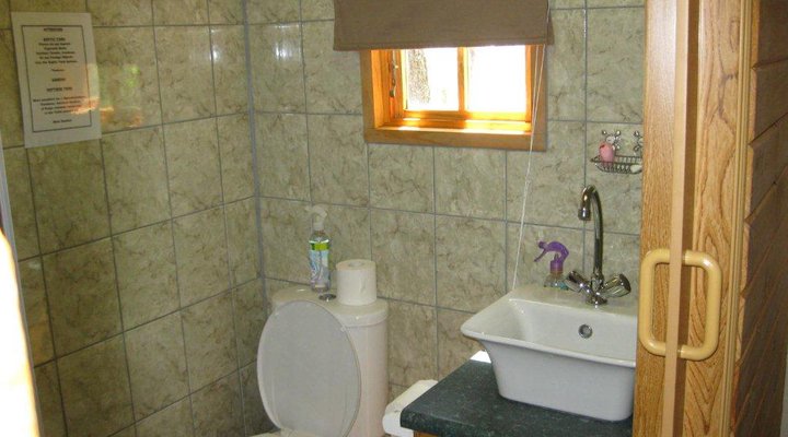 Summer Place Backpackers Lodge