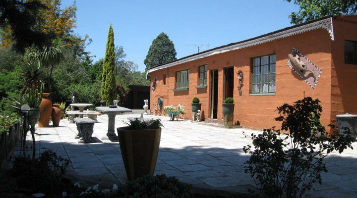 Summer Place Backpackers Lodge