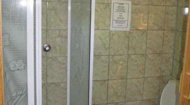 Summer Place Backpackers Lodge