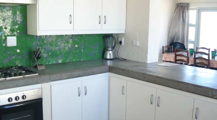 Beach House Accommodation – Kai Kai