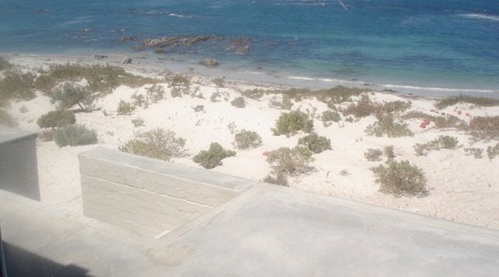 Beach House Accommodation – Kai Kai