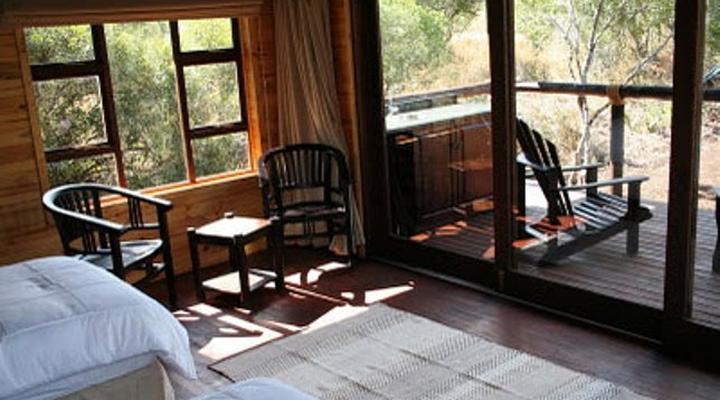Royal Jozini Kujabula Lodge