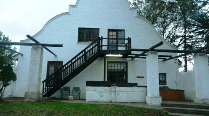 The Farmhouse/Die Plaashuis