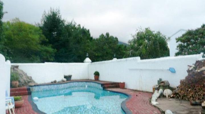 The Farmhouse/Die Plaashuis