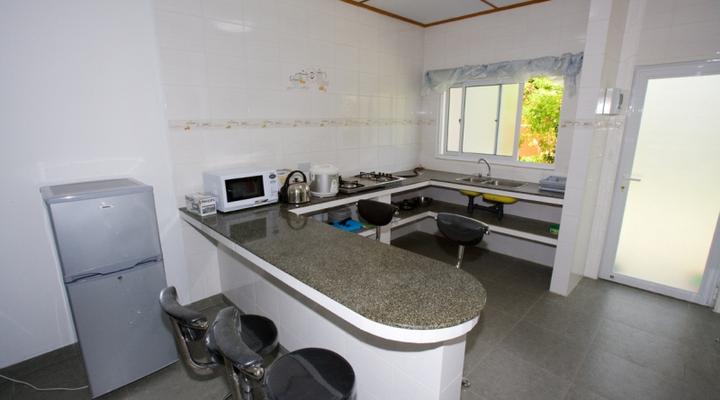 Hide Away Holiday Apartments