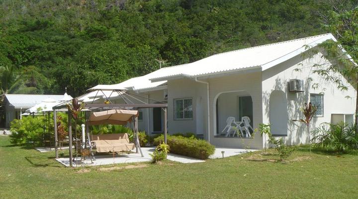 Hide Away Holiday Apartments