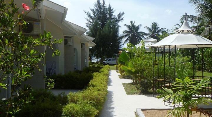 Hide Away Holiday Apartments