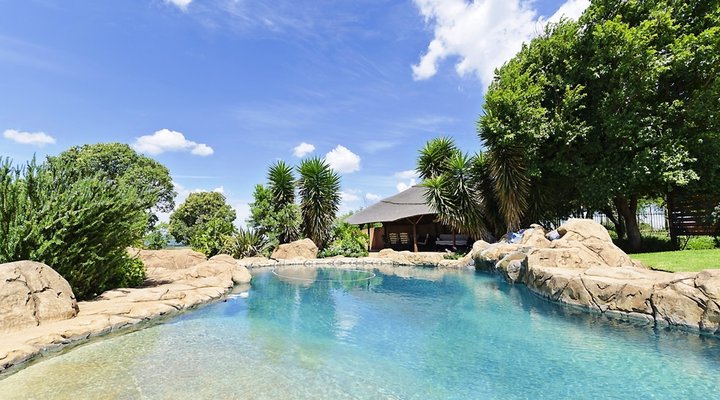 Blue Roan Country Lodge