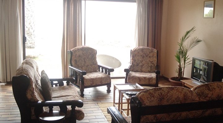 Beach House Accommodation – Oyster