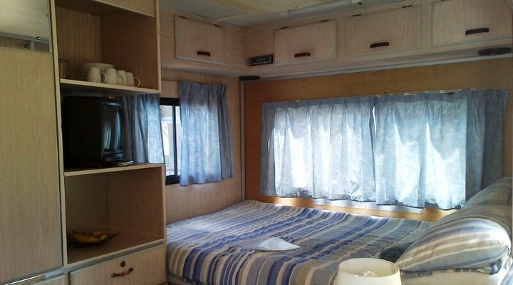Caravan Lodge